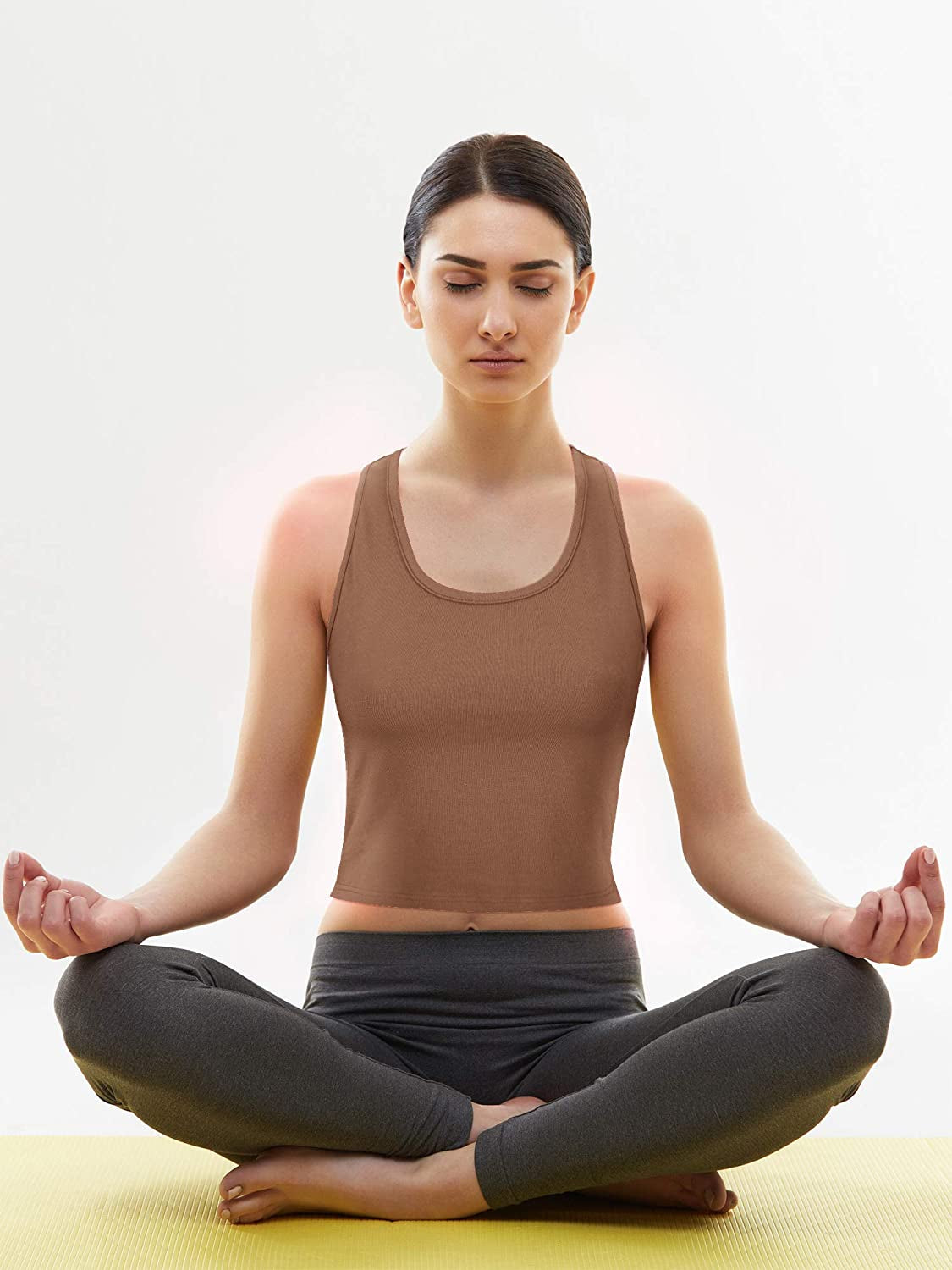 Geyoga 4 Pieces Basic Workout Crop Tank Tops Sleeveless Racerback Sport Tank Top for Women Yoga Running